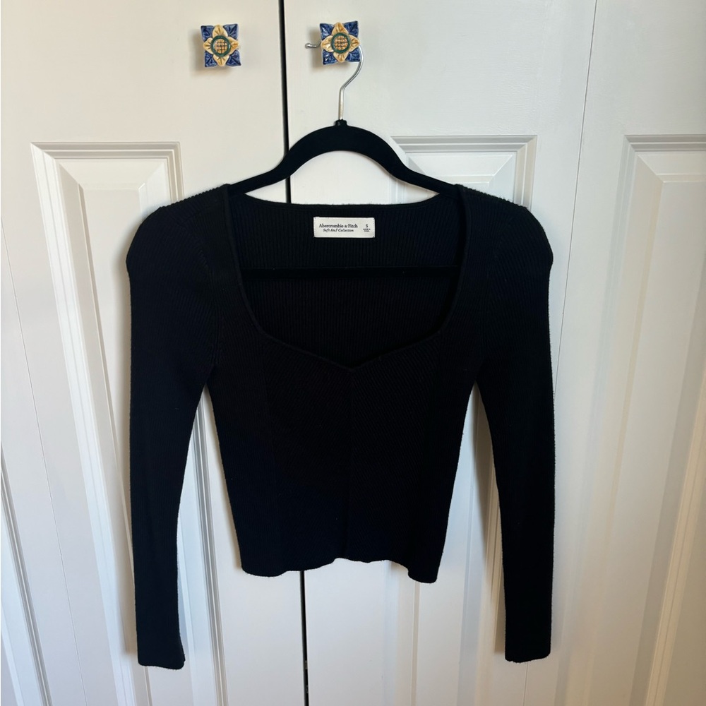 Abercrombie Soft AF Date Night Sweater with Sweetheart Neckline